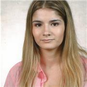 Soy una estudiante de la universidad de marketing, publicidad y relaciones públicas. Com ganas de enseñar todos mis conocimientos, media de bachiller de 8. Puedo dar clases de todas las edades hasta bachillerato, preferencia hasta la eso por práctica